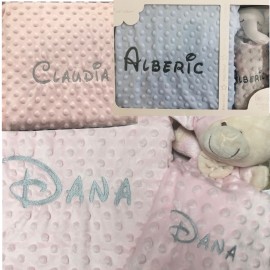 Set de Manta + Dou dou Personalizado con nombre bordado - Baby Shower